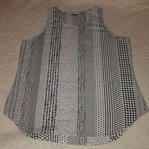 Van Heusen Black & White Tank Size L